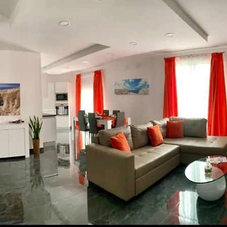 Apartment Central, Fully Equipped Modern - 2 L-Imgarr