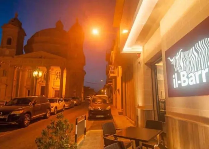 Central, Fully Equipped Modern - 2 Apartment *