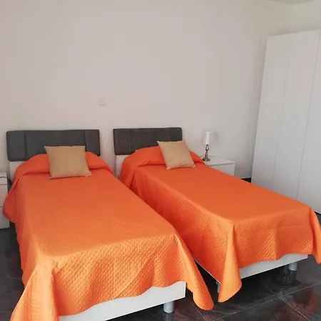 Central, Fully Equipped Modern - 2 Appartement