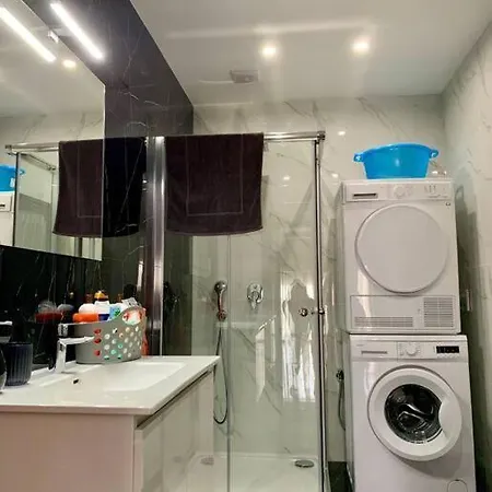 Central, Fully Equipped Modern - 2 L-Imgarr