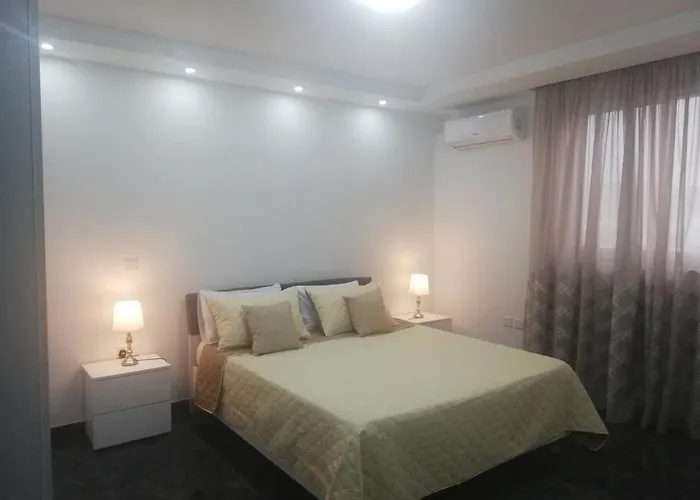 Central, Fully Equipped Modern - 2 *