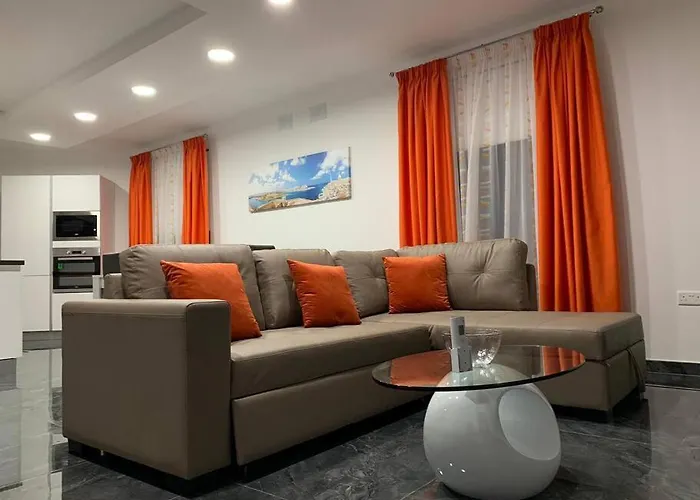 Διαμέρισμα Central, Fully Equipped Modern - 2 L-Imgarr
