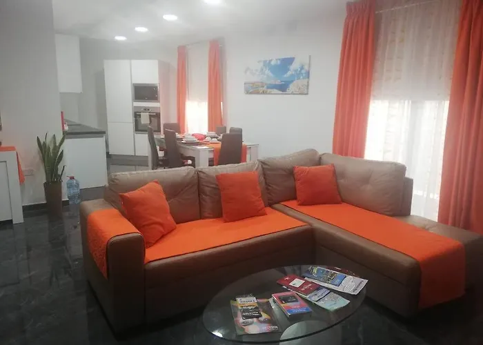 Διαμέρισμα Central, Fully Equipped Modern - 2 L-Imgarr
